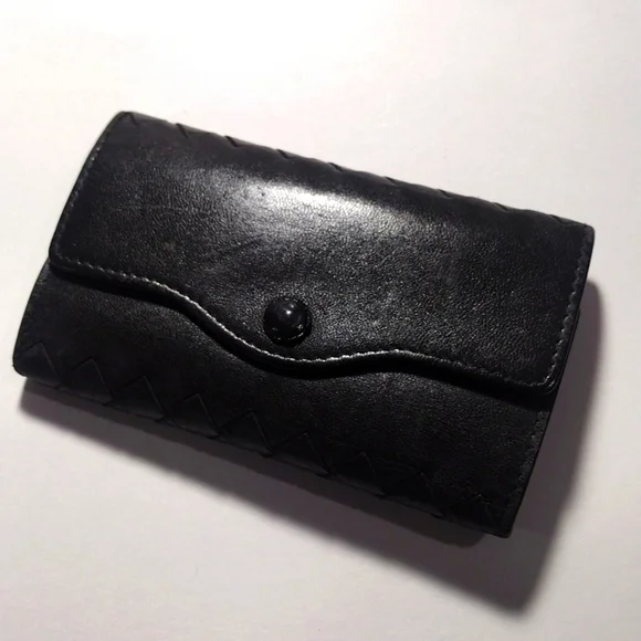 Bottega Veneta Black Leather Intrecciato 6 key holder 4.5x2.5-in, Women' Luxury - Picture 3 of 11